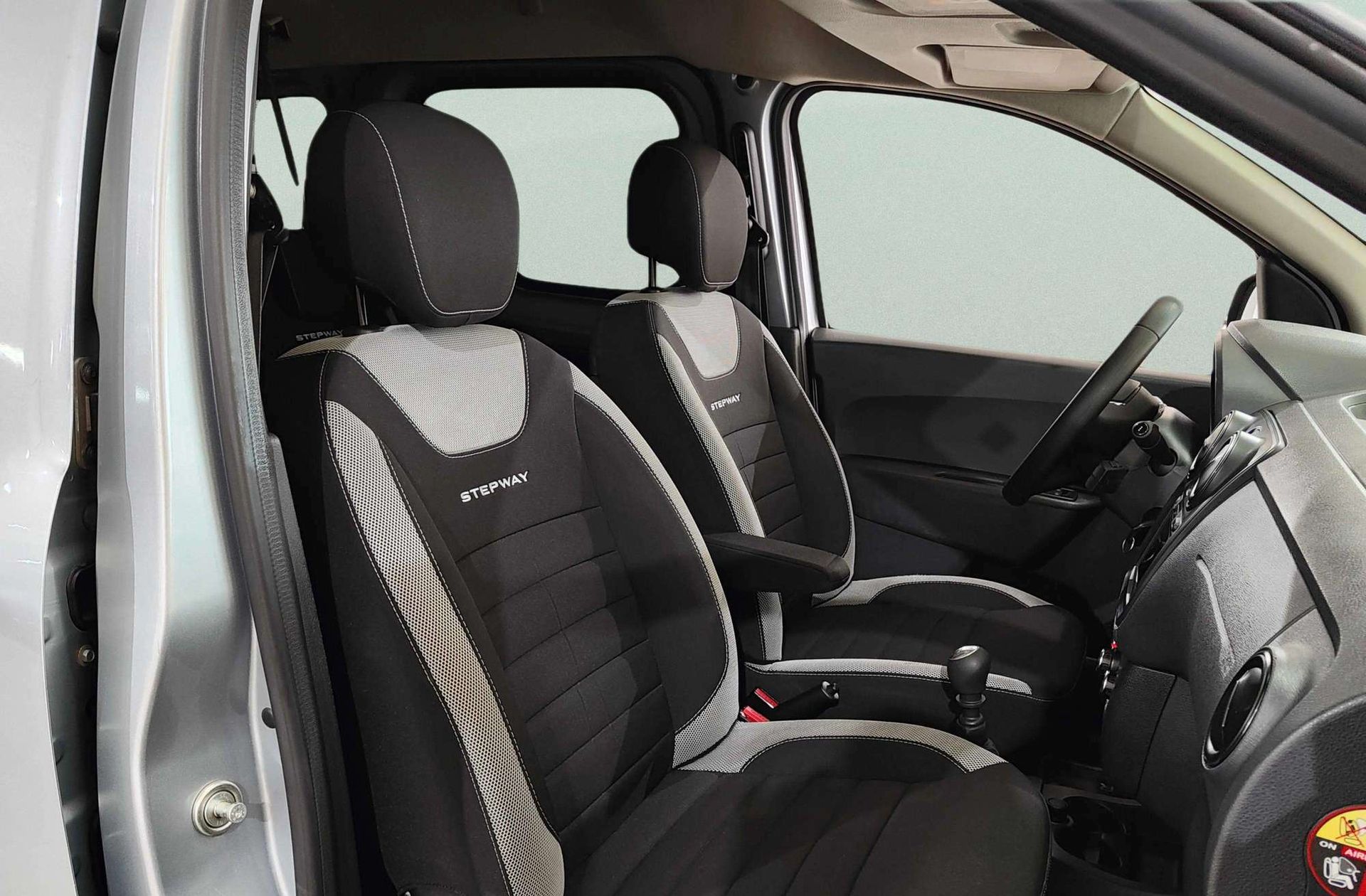 Dacia Dokker Stepway Essential Blue dCi - foto 17