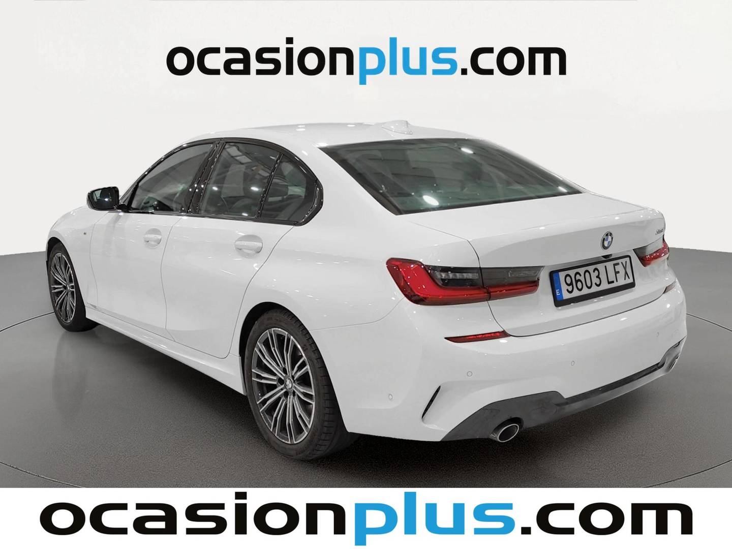Foto trasera BMW Serie 3 BMW Serie 3 318d (150 CV) Paquete M izquierda