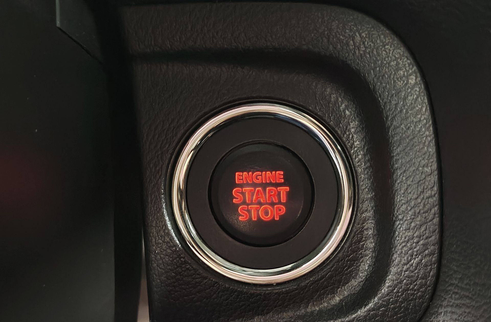 Suzuki Vitara 1.5 Hybrid GLX Strong 4WD - foto 30