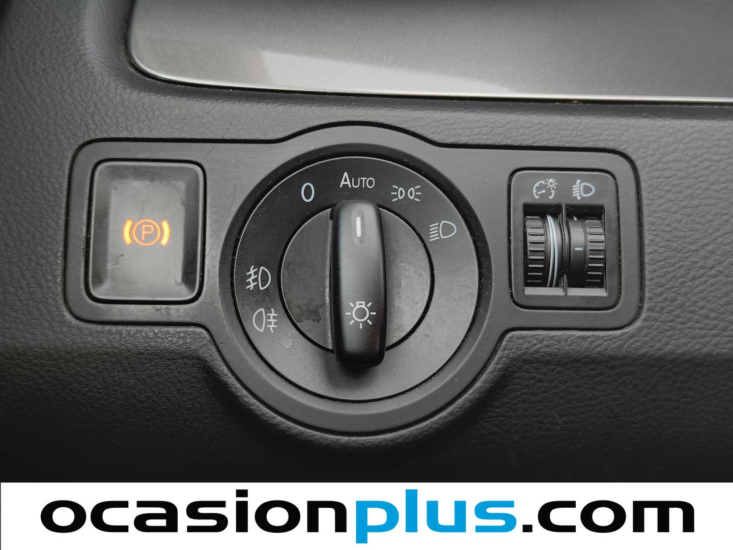 Extras y acabados del Volkswagen Passat Volkswagen Passat 2.0 TDI DPF Edition Plus (110 CV)