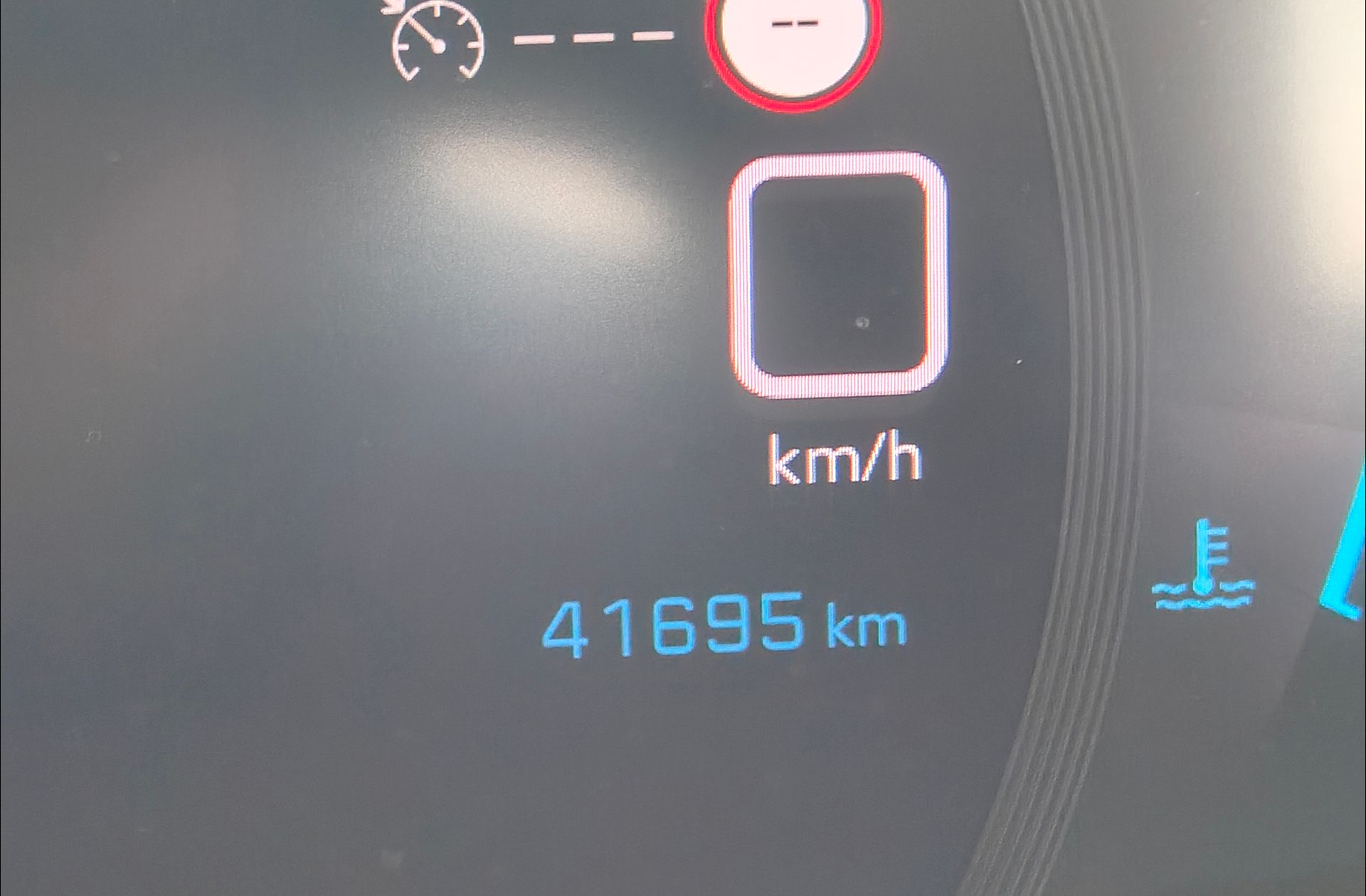 Peugeot 208 BlueHDi 100 Allure Pack - foto 9