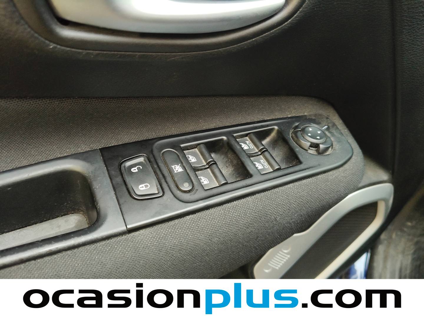 Foto Jeep Renegade Jeep Renegade 1.0 Longitude MT6 4x2 (120 CV)