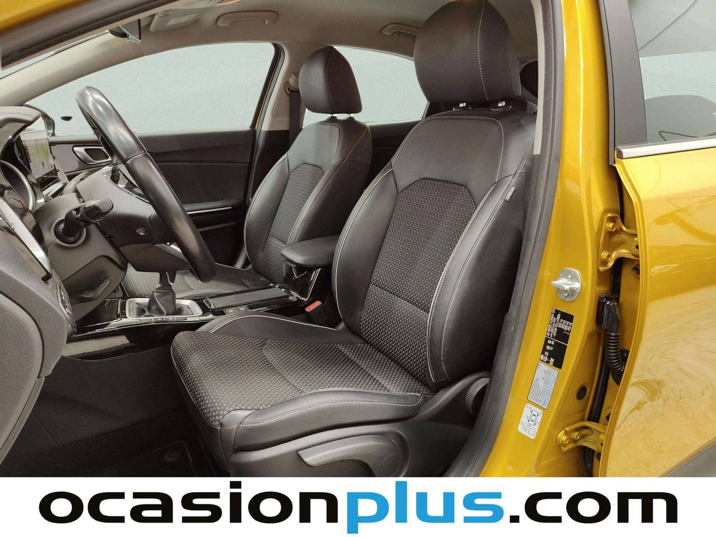 Foto asientos delanteros KIA XCeed KIA XCeed 1.0 T-GDi Tech (120 CV)
