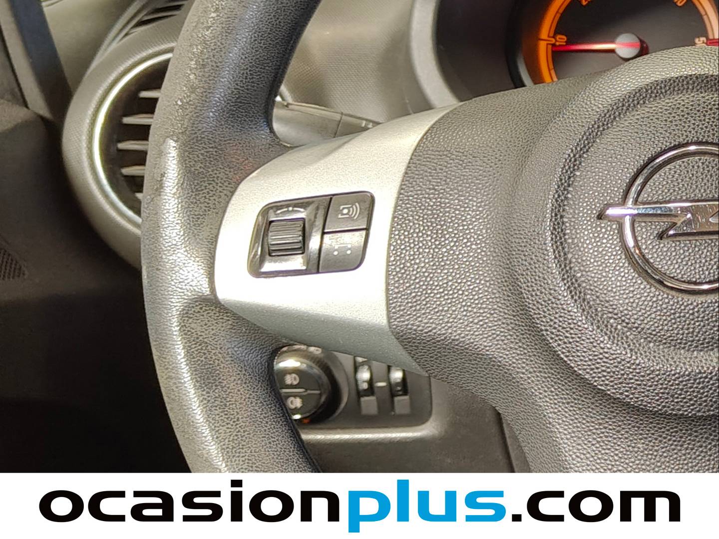 Extras y acabados del Opel Corsa Opel Corsa 1.3 ecoFlex Expression (75 CV)
