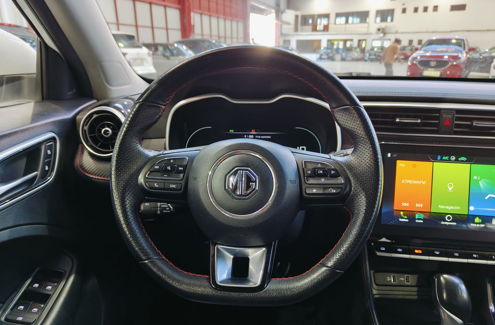 MG ZS 1.0T Luxury - foto 26