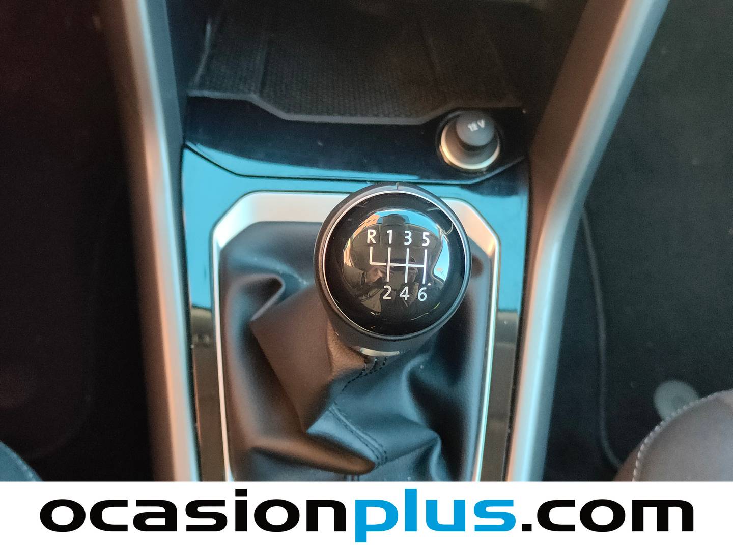 Foto Volkswagen T-Roc Volkswagen T-Roc Advance R-Line 1.0 TSI (110 CV)