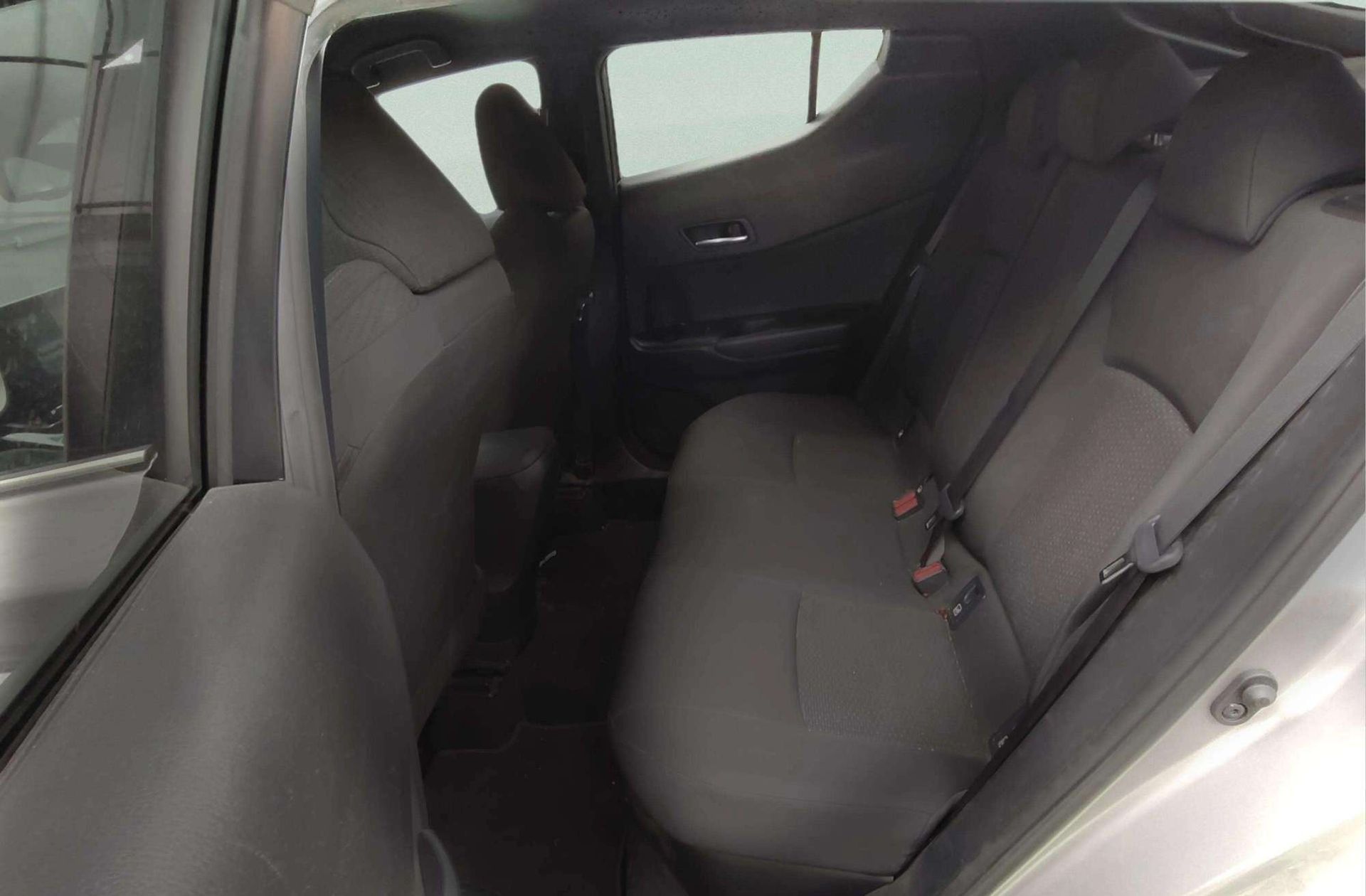 Toyota C-HR 1.8 125H Advance - foto 12