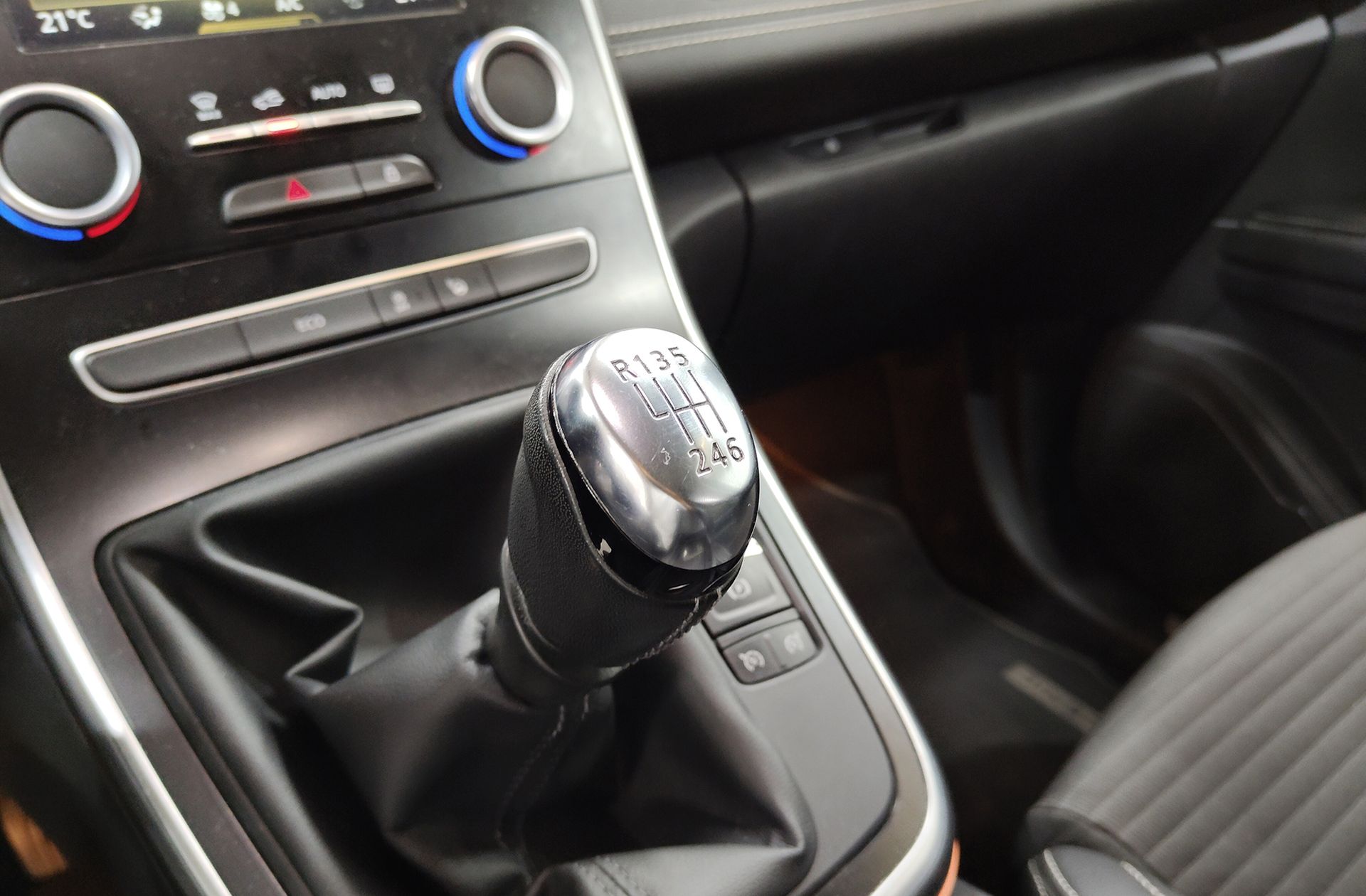 Renault Scénic Zen Energy dCi - foto 5