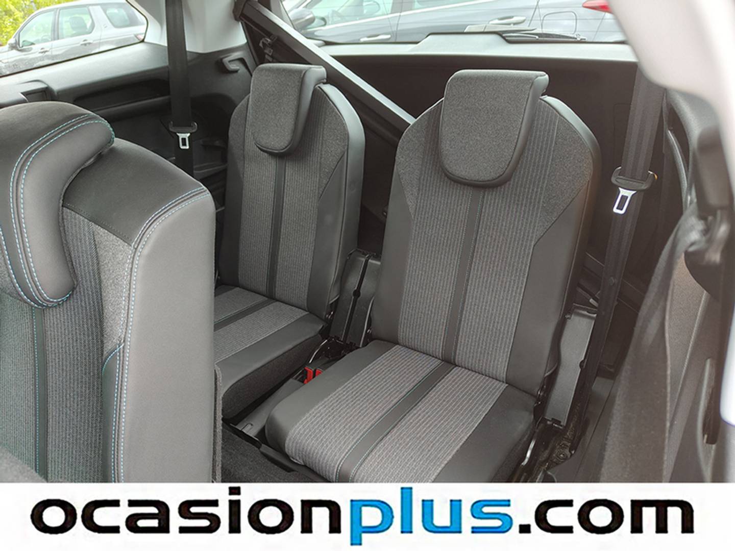Foto Peugeot 5008 Peugeot 5008 PureTech 130 Allure Pack EAT8 (130 CV) 7 Plazas