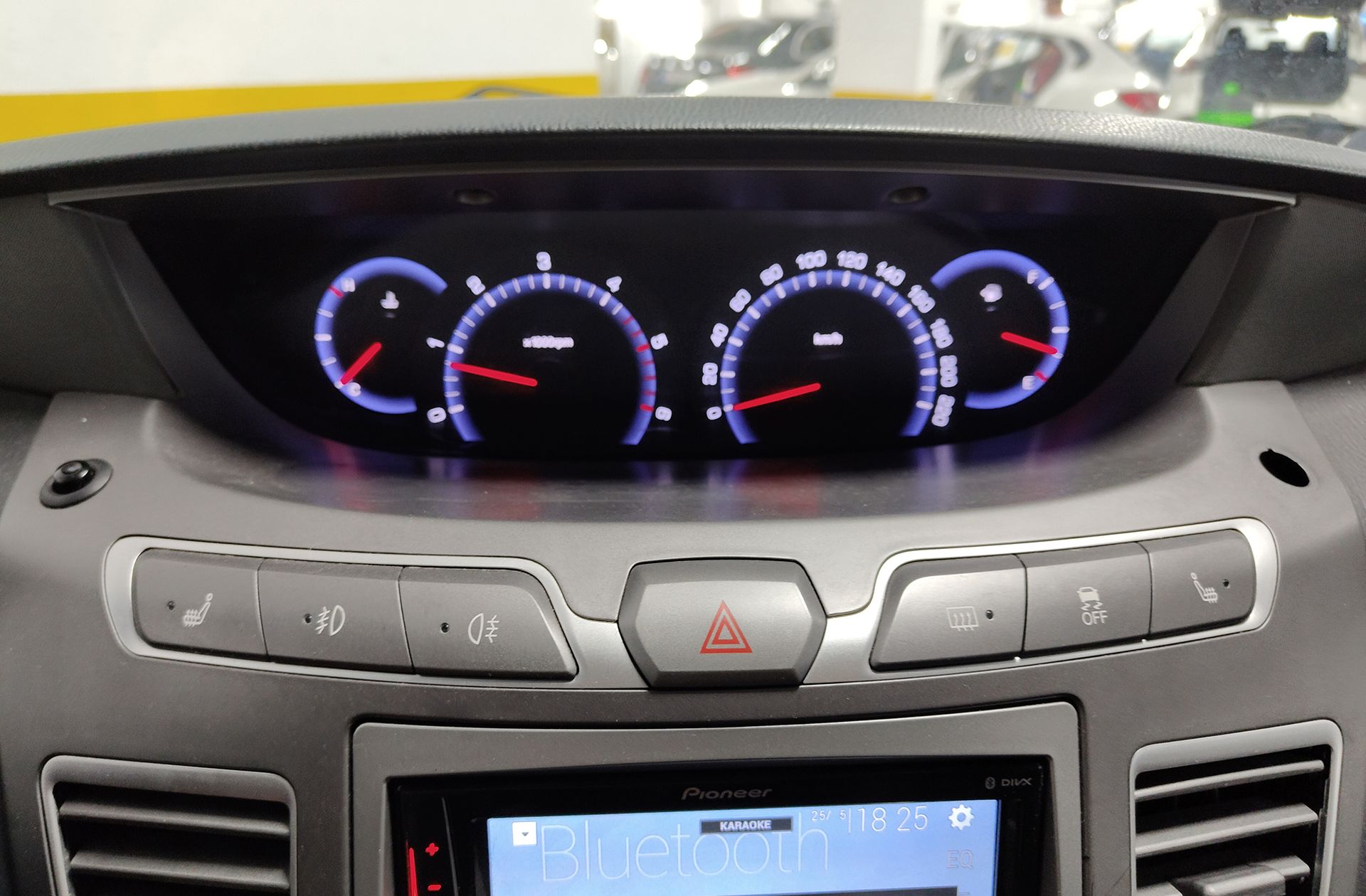 SsangYong Rodius 2.0 e-Xdi Limited 7 plazas - foto 30