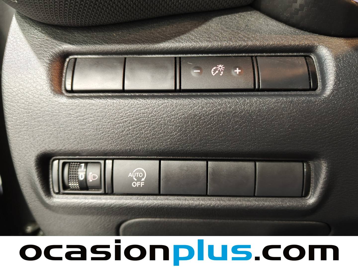 Foto Nissan JUKE Nissan Juke DIG-T (114 CV) 6M/T N-Connecta