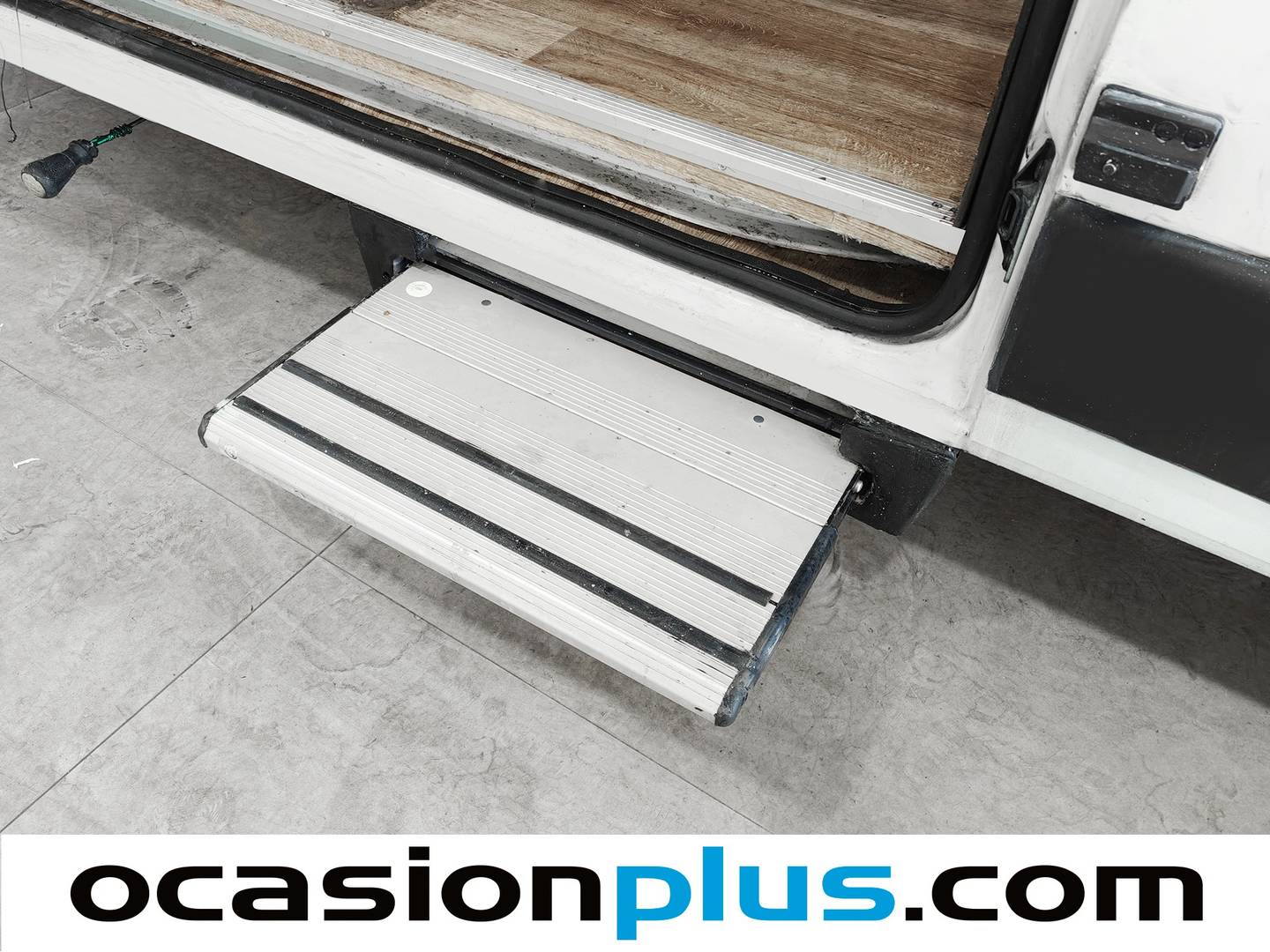 Challenger V114 Challenger V114 VIP (140 CV) 2 Plazas manual