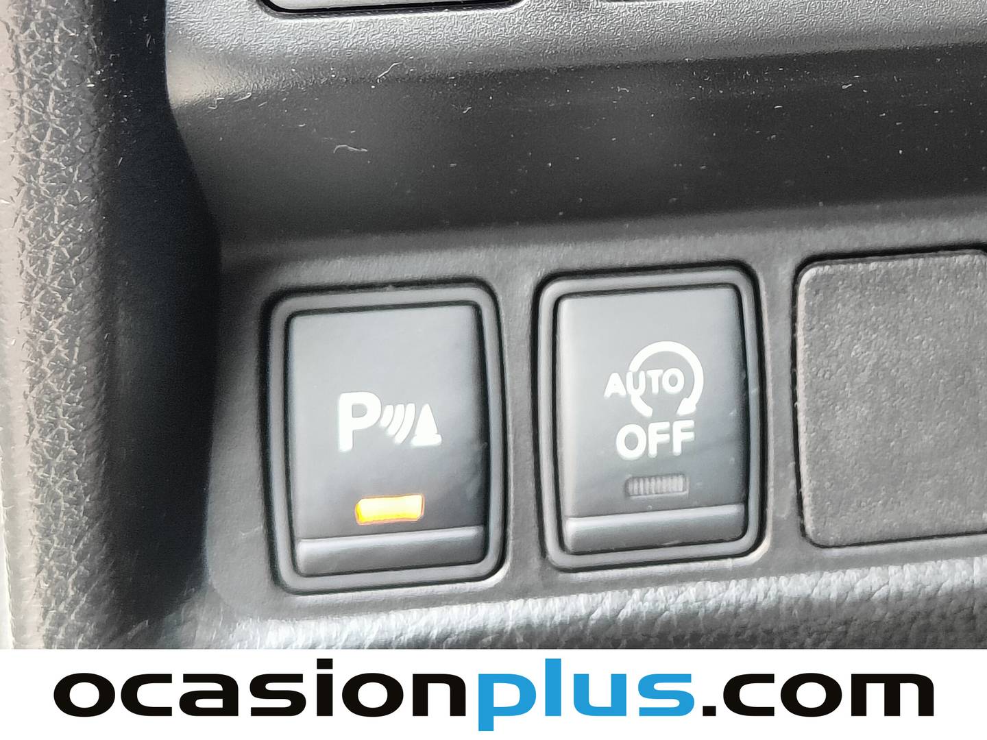 Extras y acabados del Nissan QASHQAI Nissan Qashqai 1.5 dCi S&S Acenta 4x2 (110 CV)
