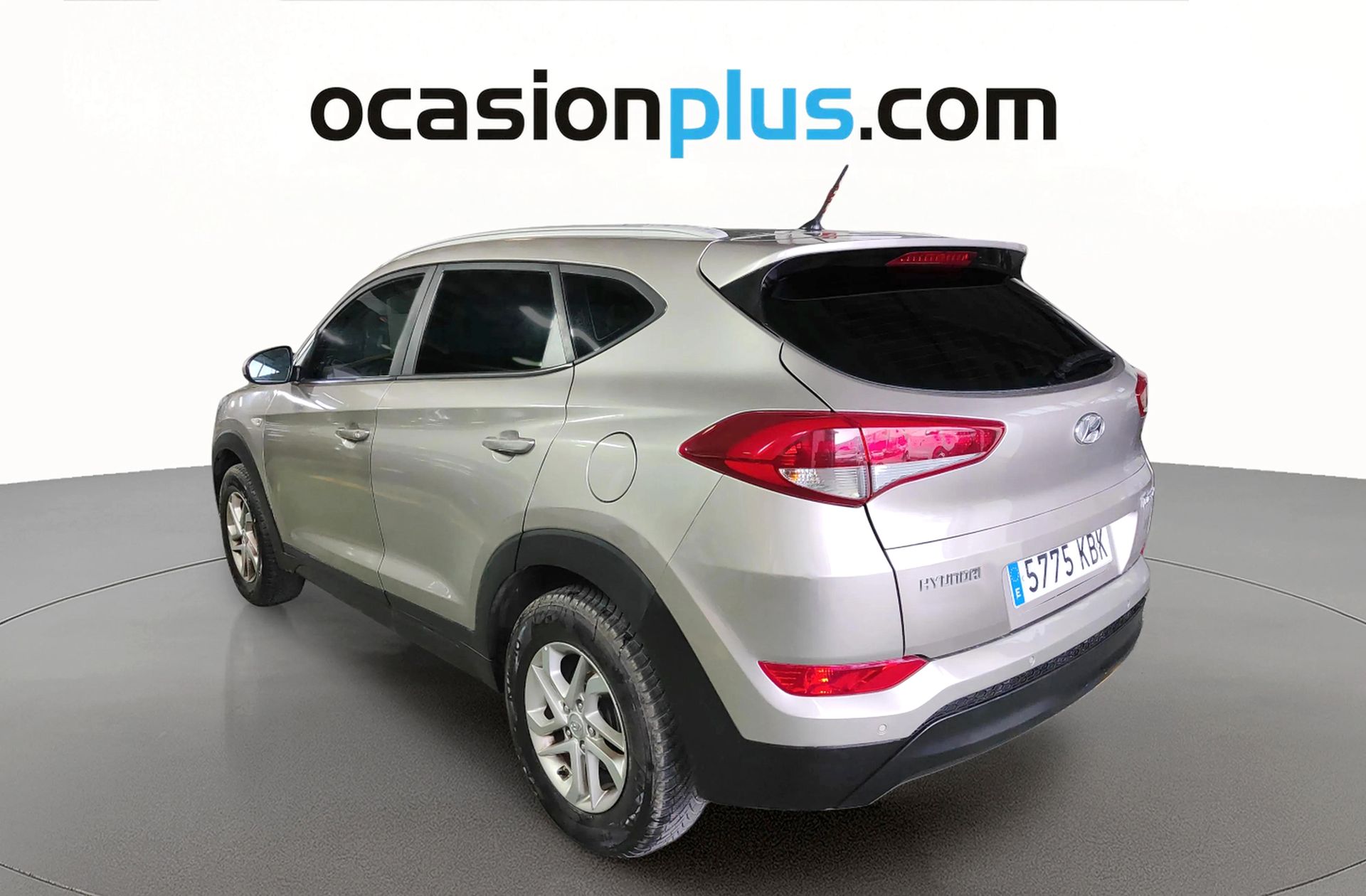 Hyundai Tucson 1.6 GDI BlueDrive Essence 4x2 - foto 3