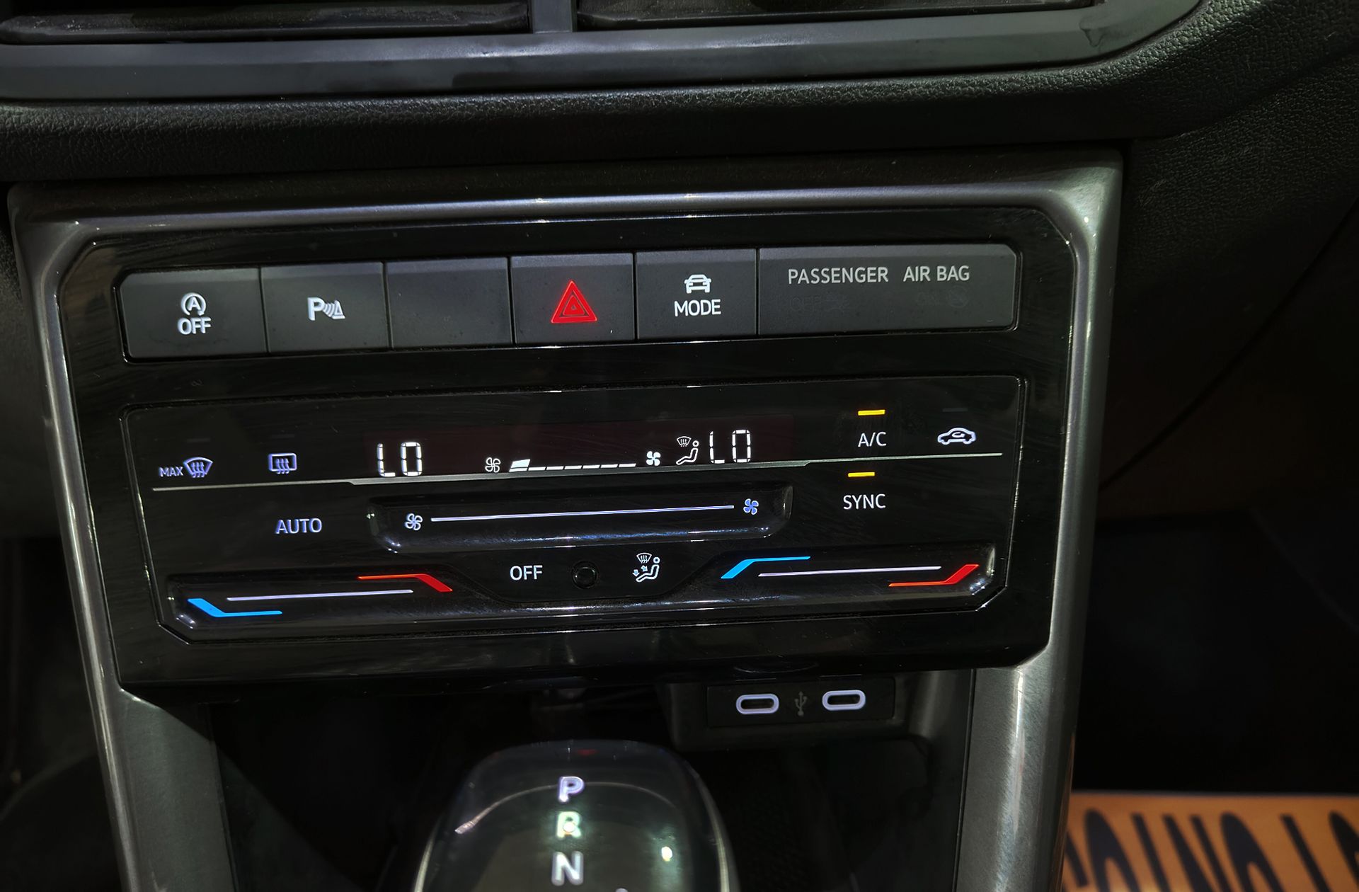 Volkswagen T-Cross Sport 1.5 TSI DSG - foto 28