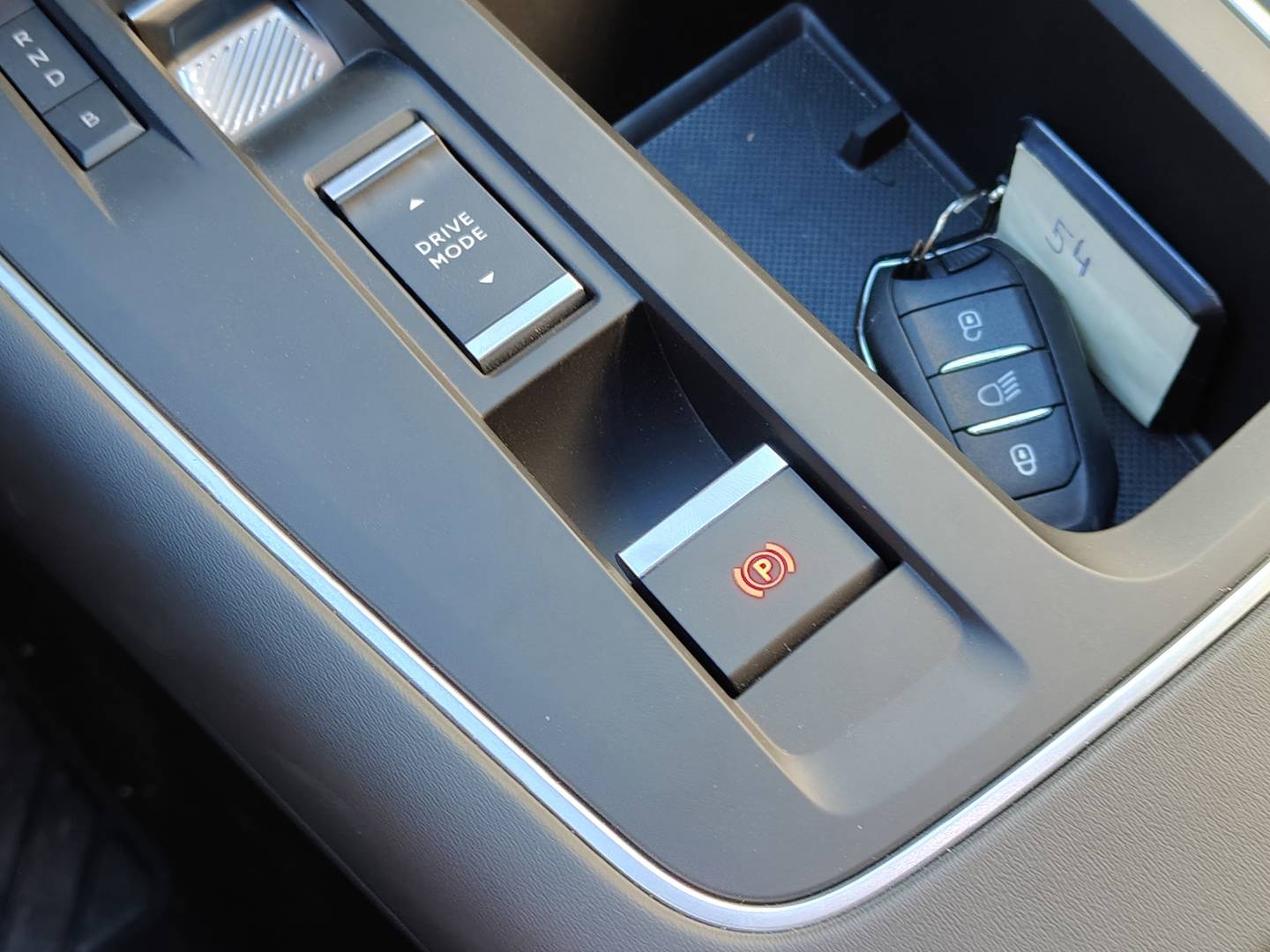 Foto Citroën C5 Aircross Citroen C5 Aircross Plug-in Hybrid 180 Plus e-EAT8  (180 CV)