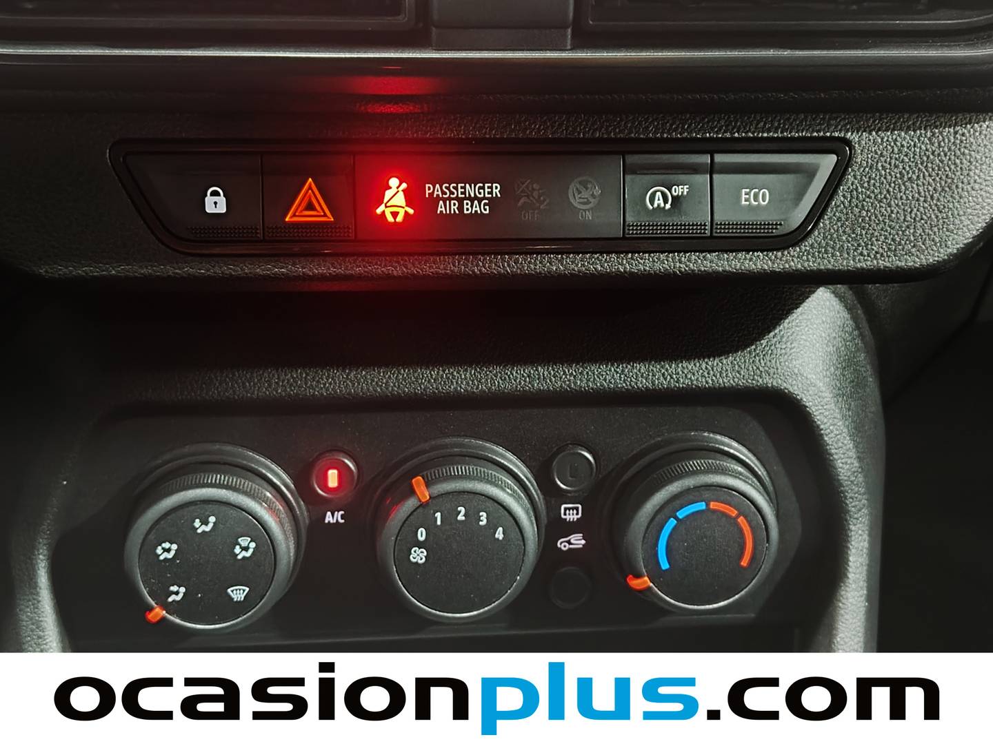 Equipamiento del Dacia Sandero Dacia Sandero Essential (100CV) ECO-G