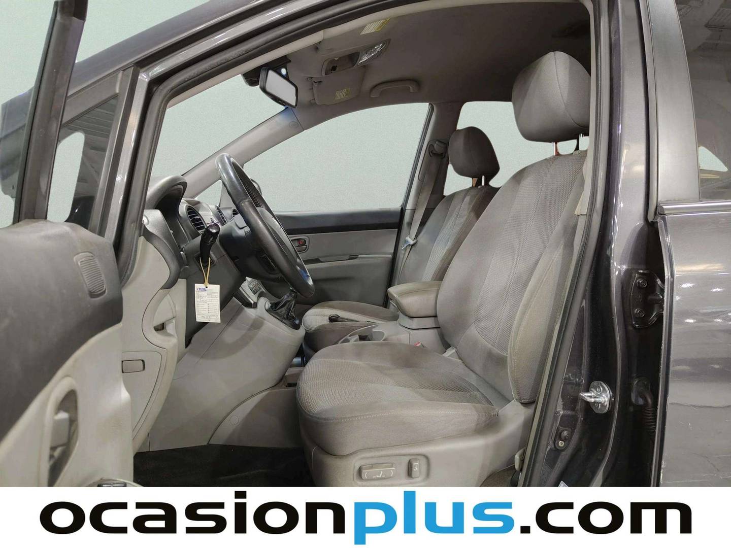 Foto asientos delanteros KIA Carens KIA Carens 2.0 CRDI Emotion (140 CV)