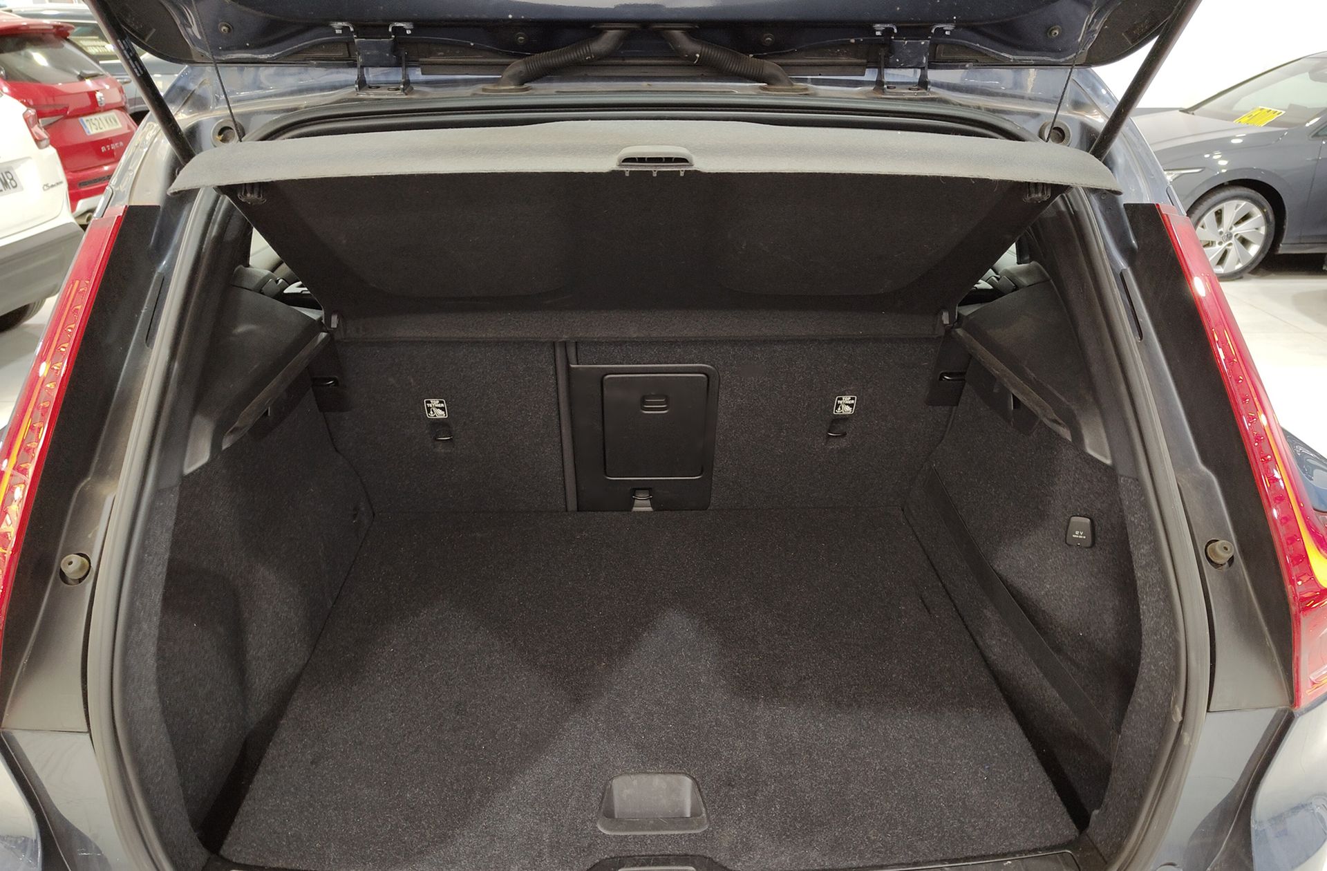 Volvo XC40 D3 Momentum AWD - foto 18