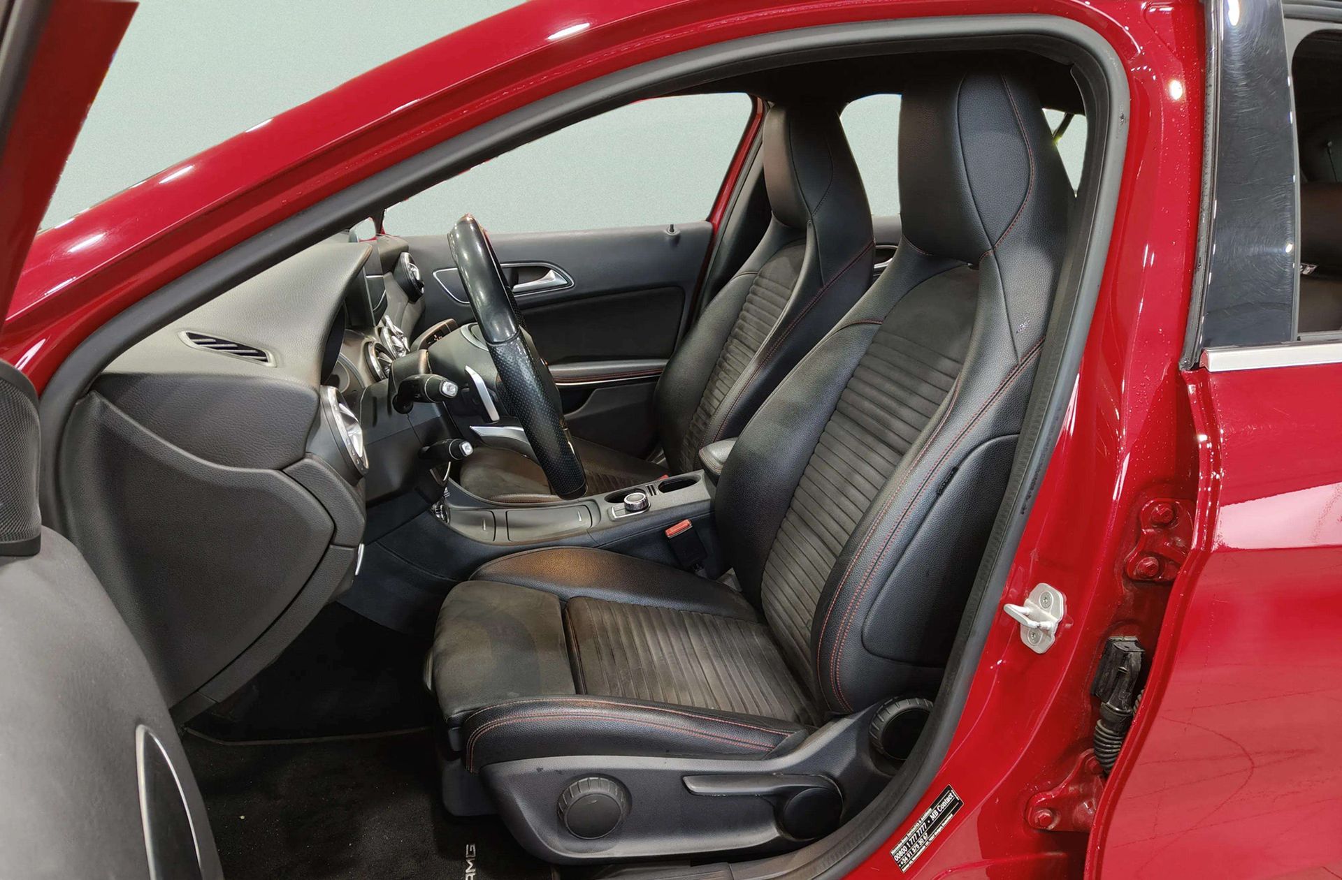 Mercedes-Benz GLA 220 d AMG Line 4Matic - foto 10