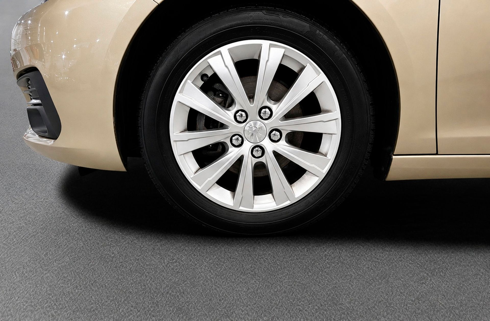 Peugeot 308 BlueHDi 130 Style EAT8 - foto 35