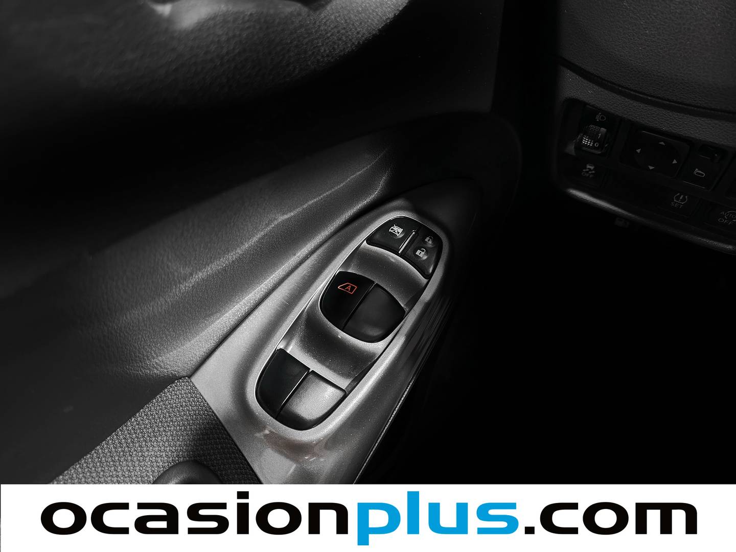 Accesorios del Nissan JUKE Nissan Juke dCi 110 Acenta 4x2 (110 CV)