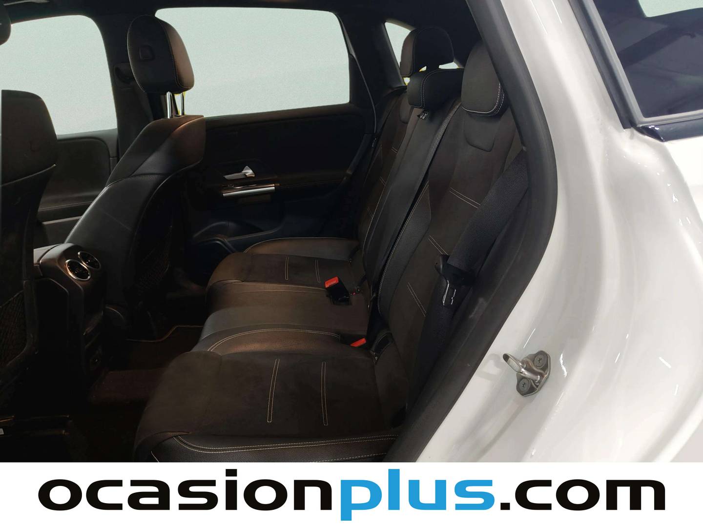 Foto asientos traseros Mercedes Clase B Mercedes-Benz Clase B B 180 (136 CV) Pack AMG