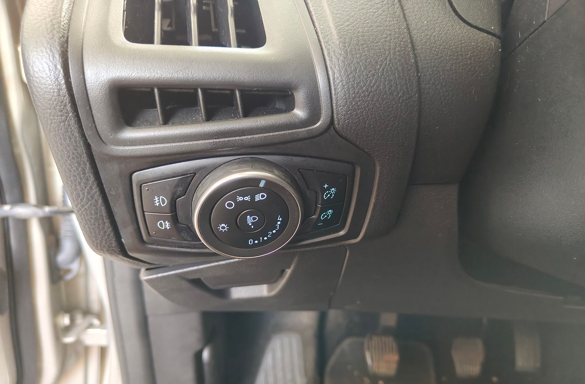Ford Focus 1.0 EcoBoost Trend+ - foto 10