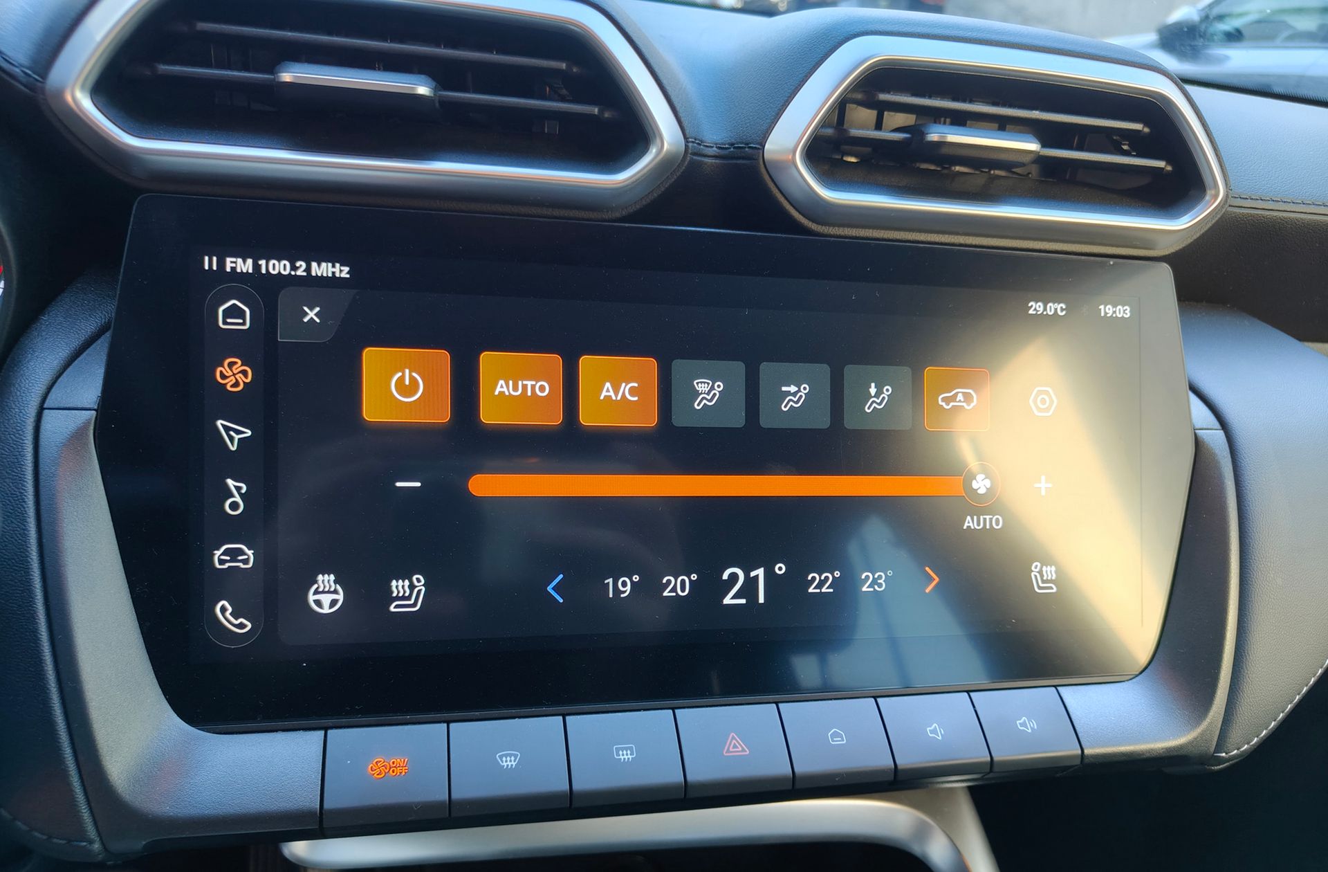 MG ZS 1.5 Hybrid+ Luxury - foto 32