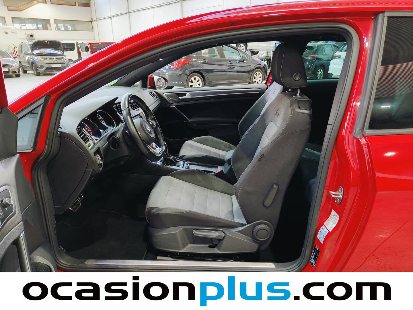 Foto asientos delanteros Volkswagen Golf Volkswagen Golf Sport 1.4 TSI ACT Tech BMT (150 CV) DSG PACK R-LINE