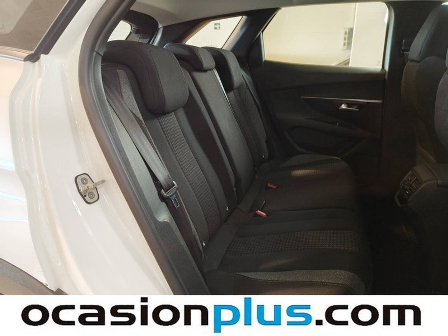 Foto Peugeot 3008 Peugeot 3008 PureTech 130 S&S Active (130 CV)