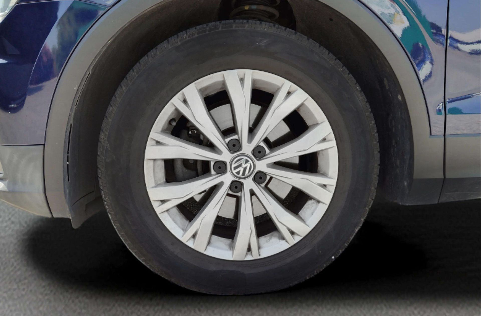 Volkswagen Tiguan Edition 1.4 TSI - foto 33