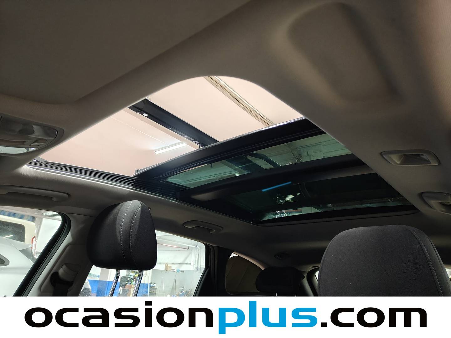 Foto Hyundai i30 Hyundai i30 CW CRDI Tecno Sky (110 CV)