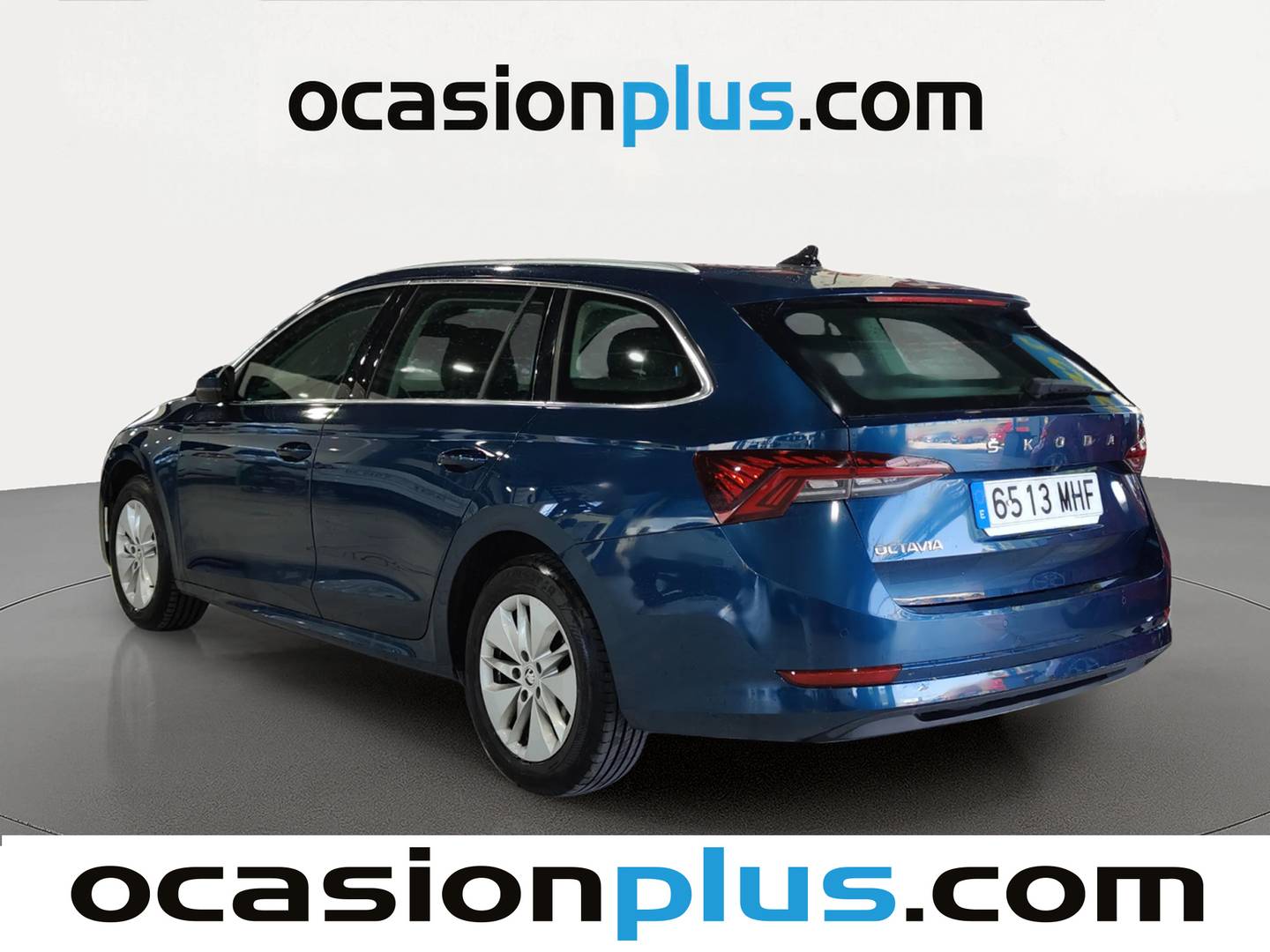 Foto trasera Skoda Octavia Skoda Octavia Combi Combi 2.0 TDI Ambition DSG 110 (150 CV) derecha