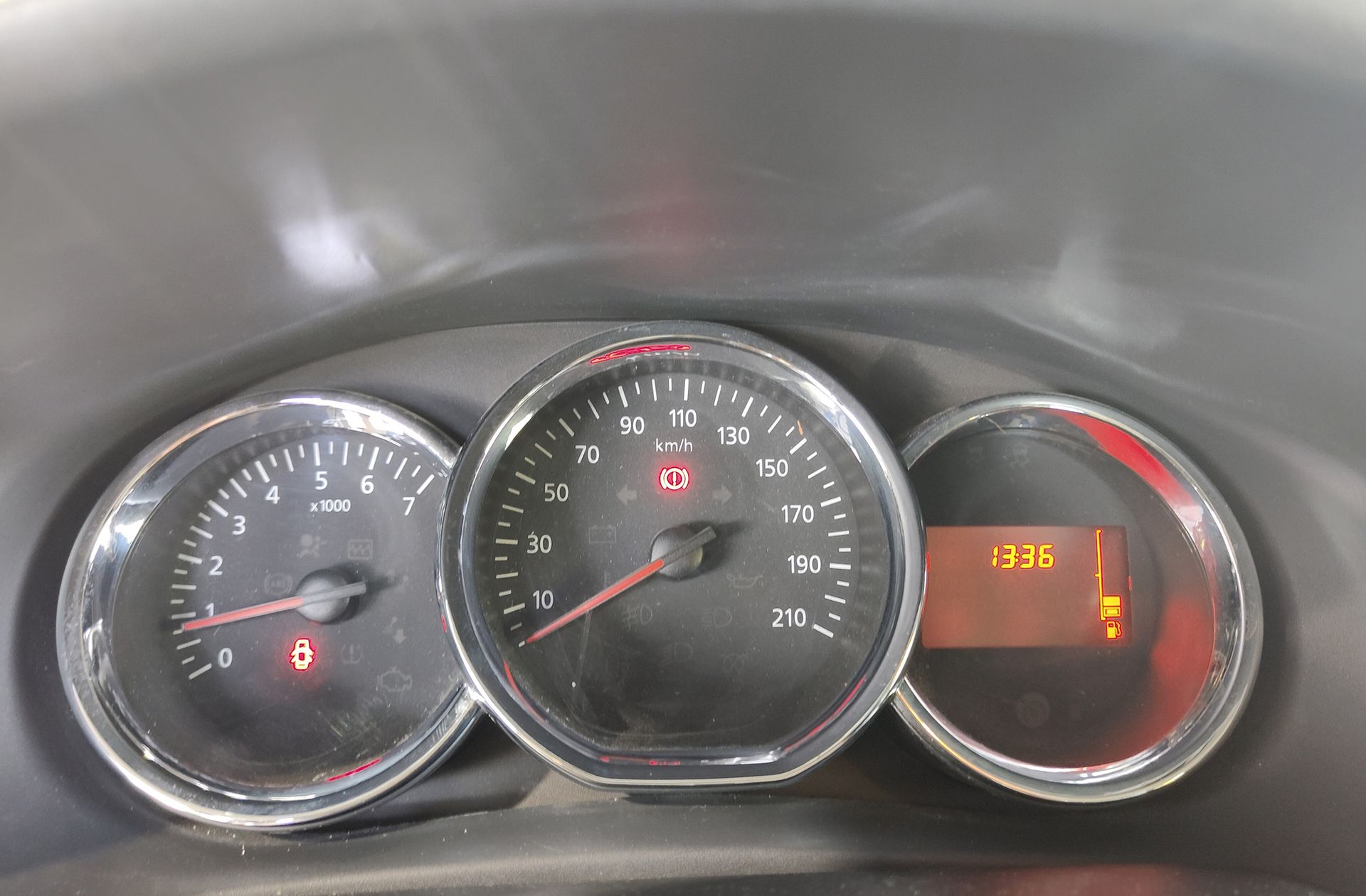 Dacia Logan dCi 90 Ambiance - foto 19