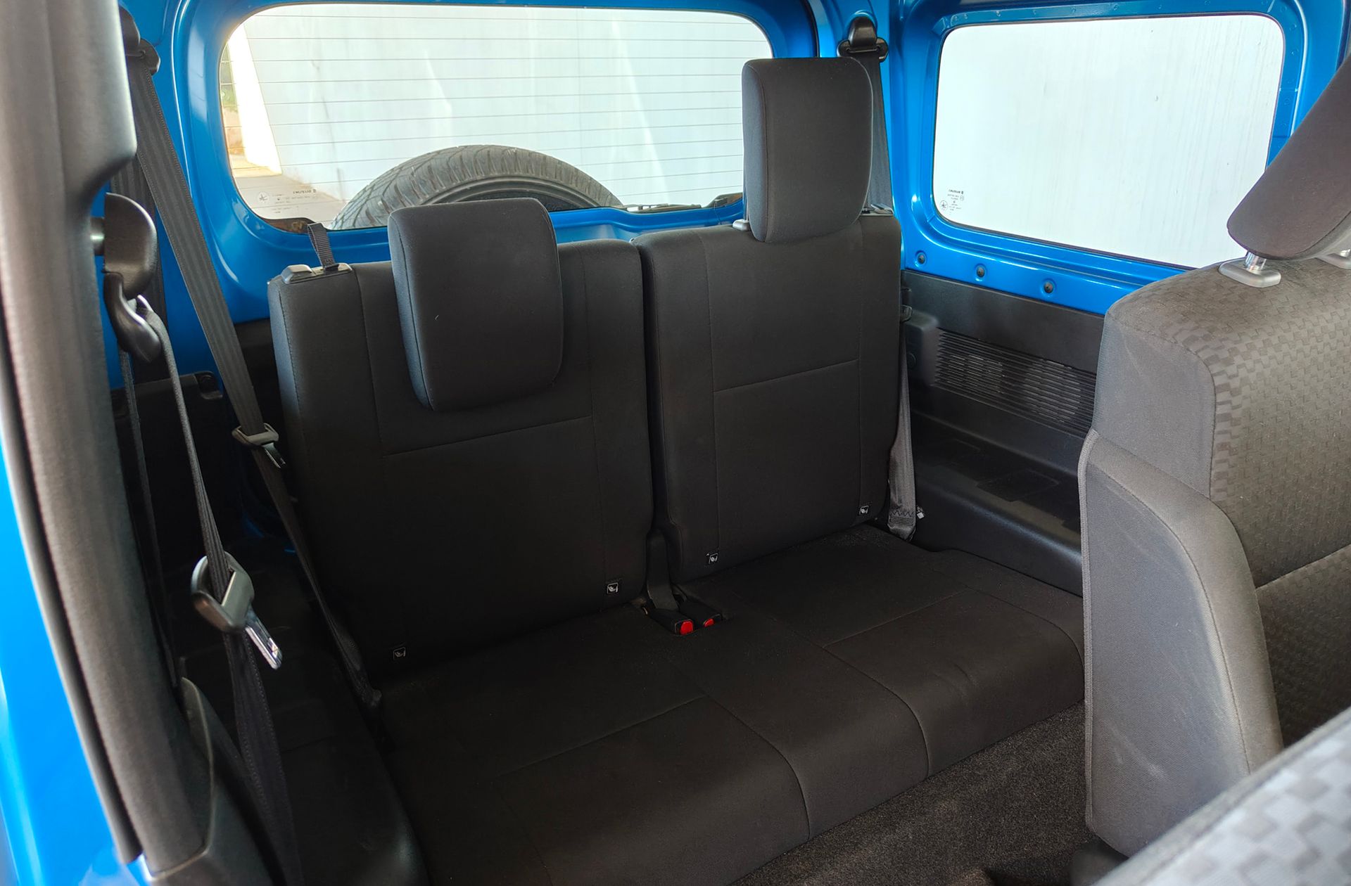 Suzuki Jimny 1.5 JLX - foto 17