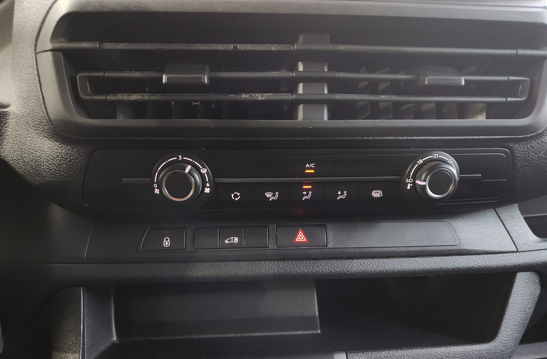 Fiat Scudo Furgon 1.5 BlueHDi L2 - foto 23