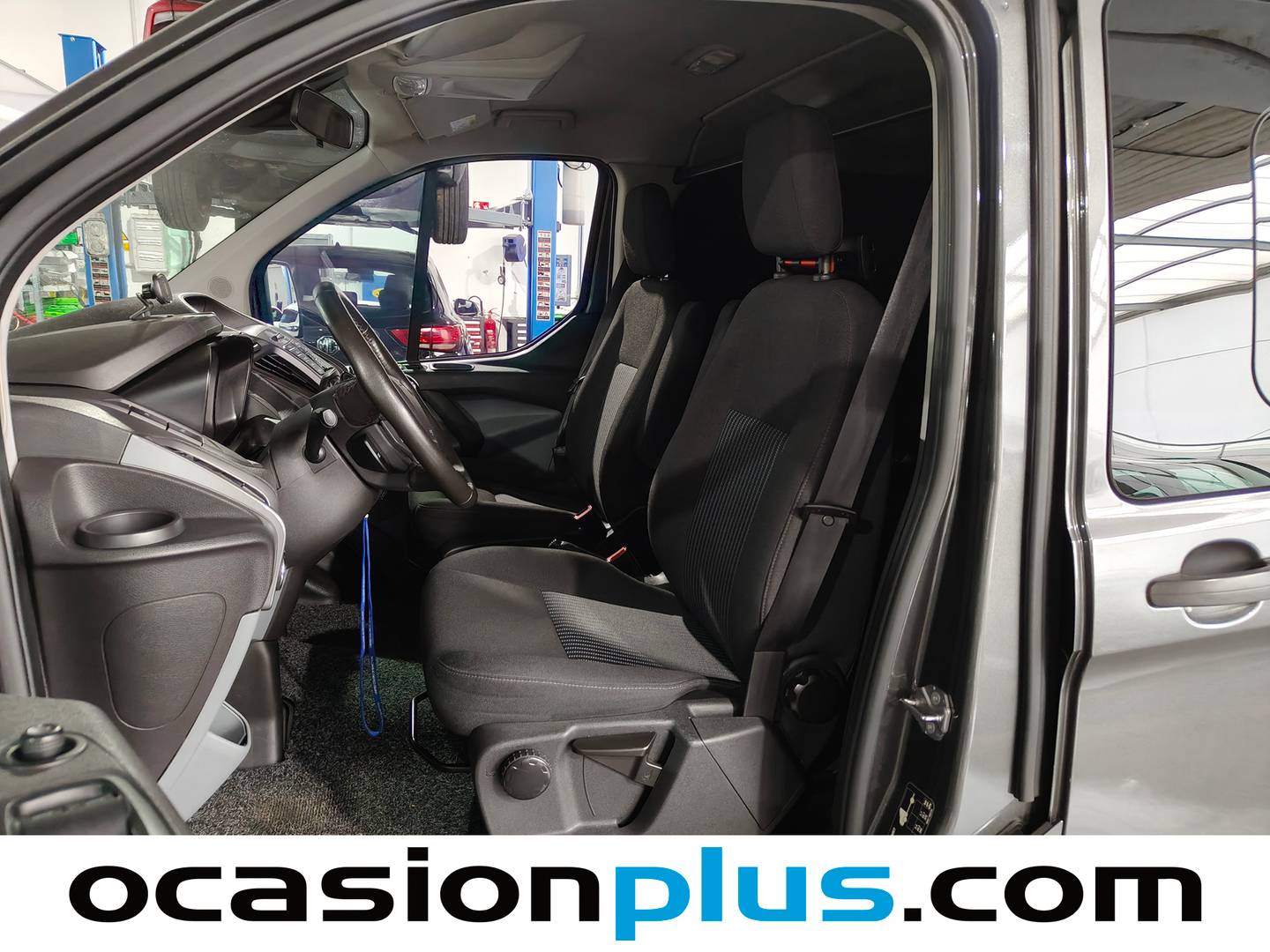 Foto asientos traseros Ford Transit Custom Ford Transit Custom Kombi 2.0 TDCI 310 L1 Trend (170 CV) 8 Plazas