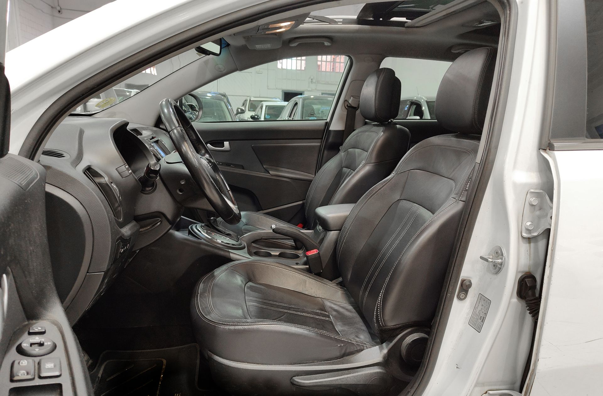 Kia Sportage 2.0 CRDi VGT Emotion 4x4 - foto 12
