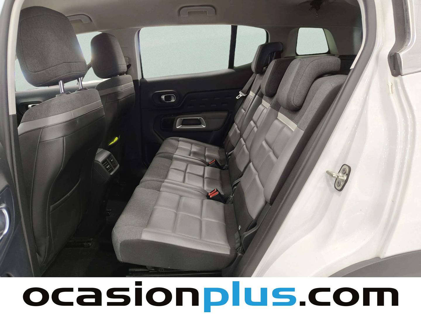 Foto asientos traseros Citroën C5 Aircross Hybrid Citroen C5 Aircross Hybrid 225 Feel e-EAT8 (225 CV)