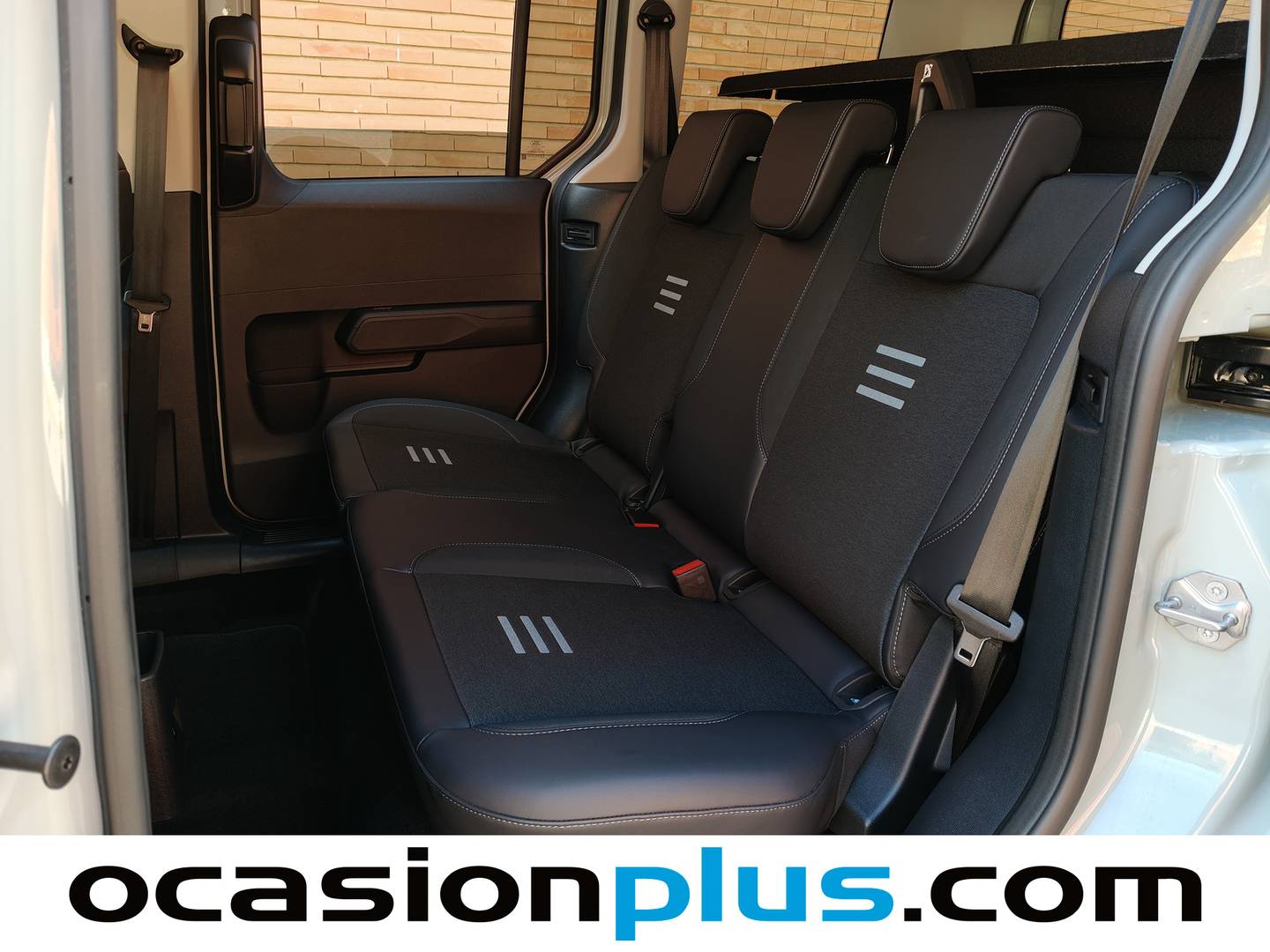 Foto asientos traseros Ford Tourneo Courier Ford Tourneo Courier 1.0 Ecoboost Active Auto (125 CV)