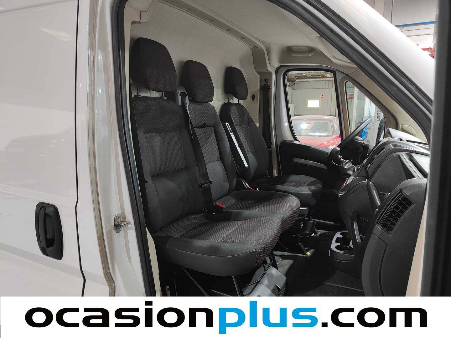 Fotos maletero Peugeot Boxer Peugeot Boxer Furgon BlueHDi 140 S&S 335 L3H2 (140 CV)