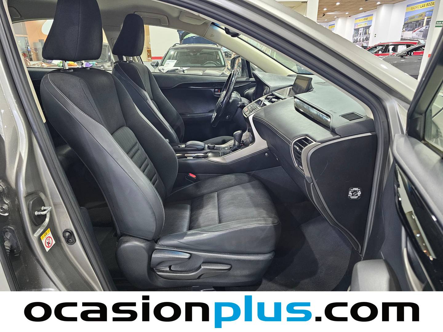 Lexus NX Lexus NX 300h Corporate 2WD (197 CV) híbrido