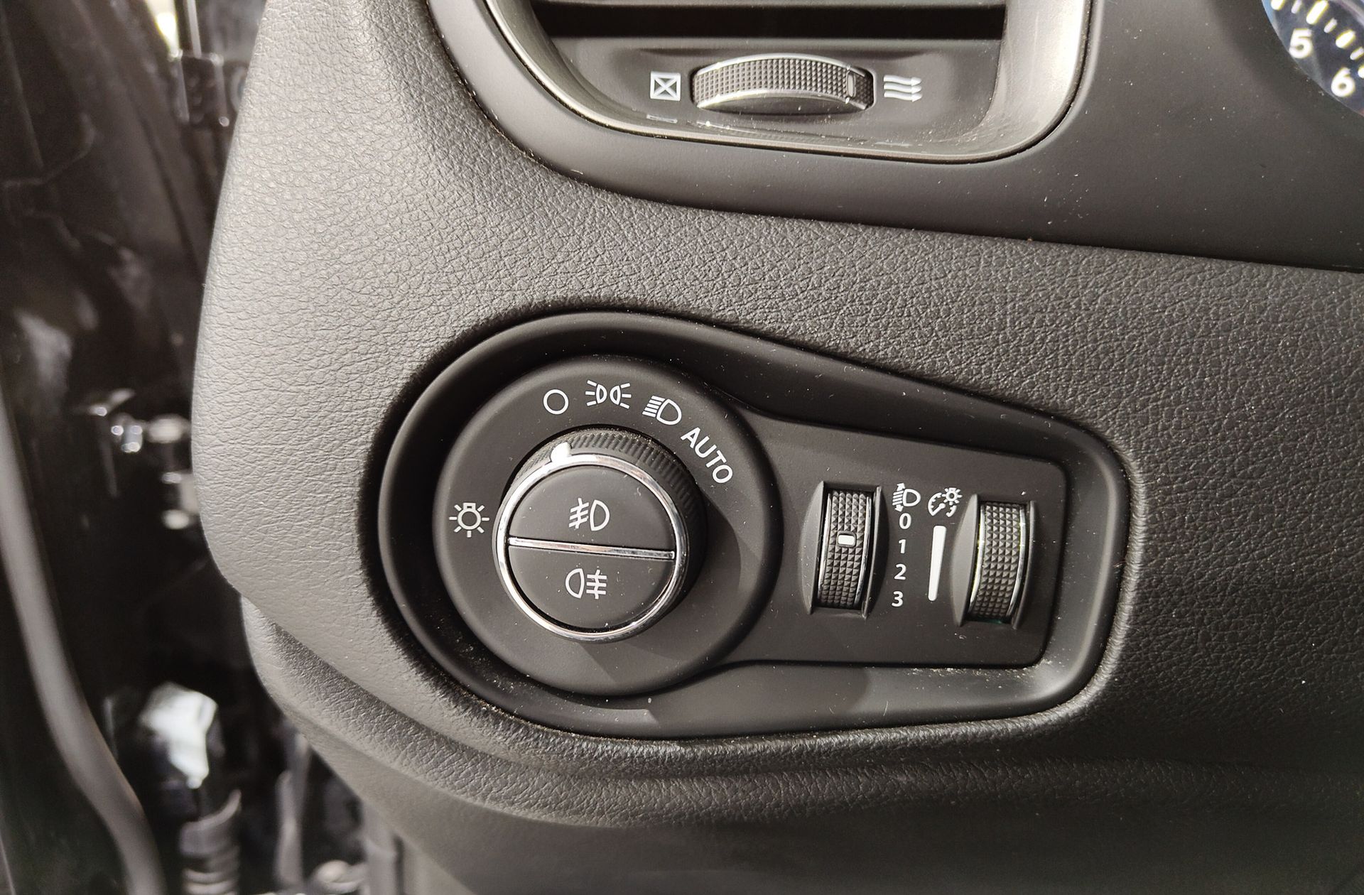 Jeep Renegade 1.0G Limited 4x2 - foto 19