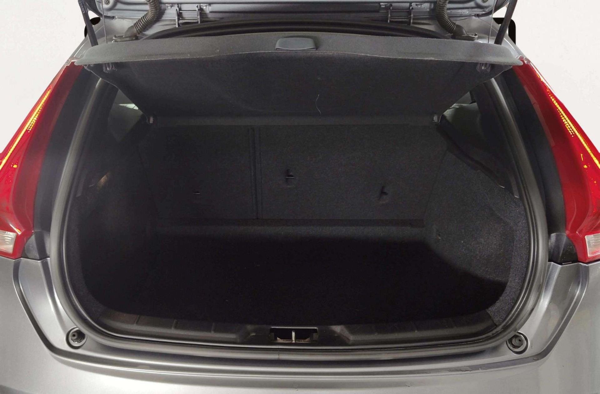 Volvo V40 D2 Momentum - foto 13