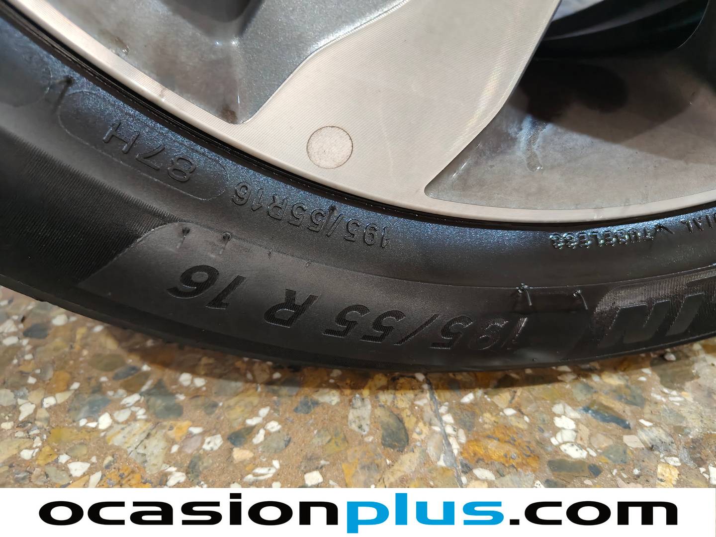 KIA Stonic KIA Stonic 1.0 T-GDi Drive DCT (100 CV) seminuevo