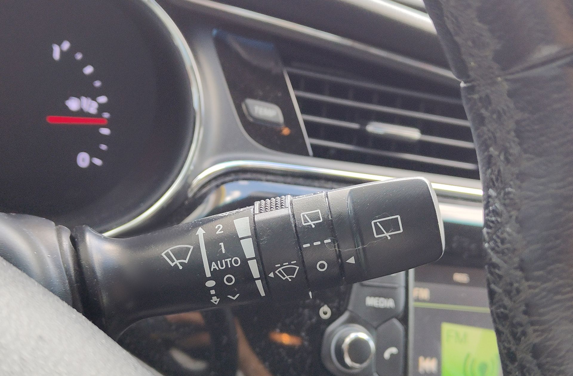 Kia Ceed 1.0 T-GDi Eco-Dynamics Tech - foto 29