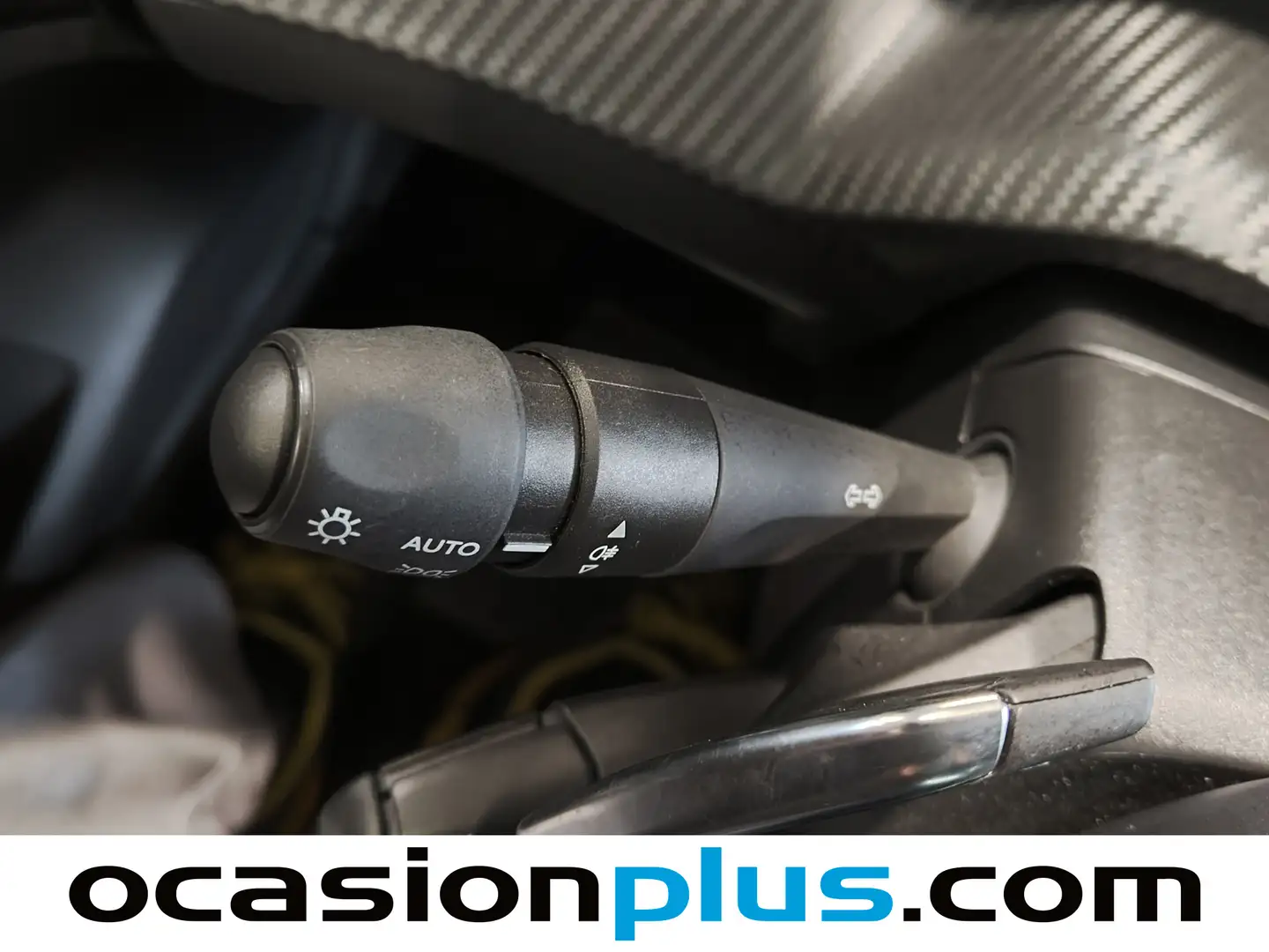 Foto Peugeot 208 Peugeot 208 Allure Hybrid eDCS6 (100 CV)