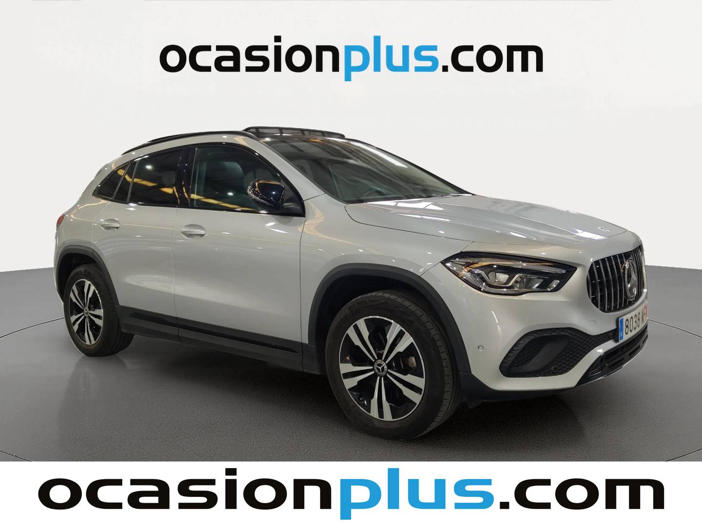 Foto delantera Mercedes GLA Mercedes GLA 200 (163 CV) derecha