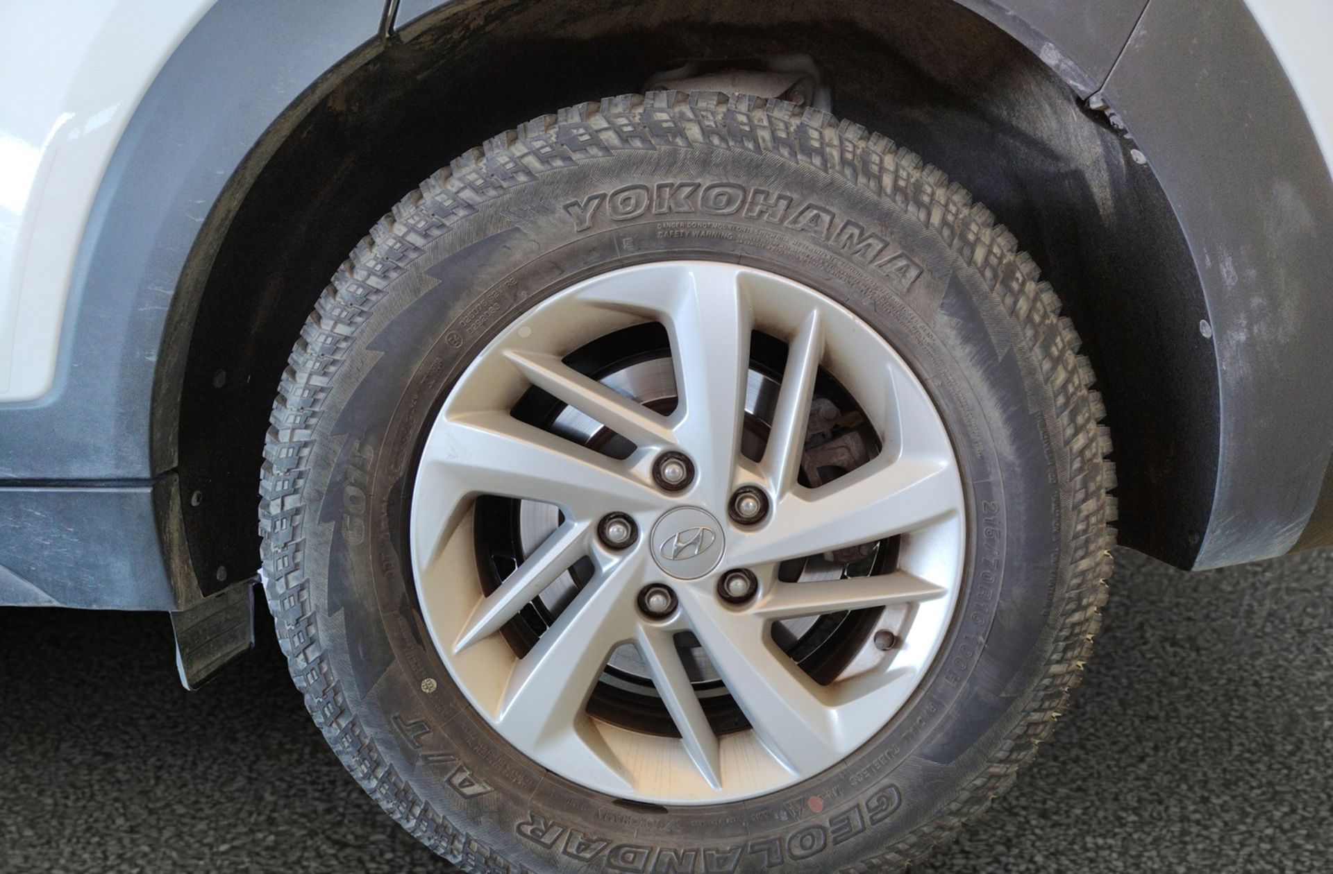 Hyundai Tucson 1.6 GDI SLE 4x2 - foto 34